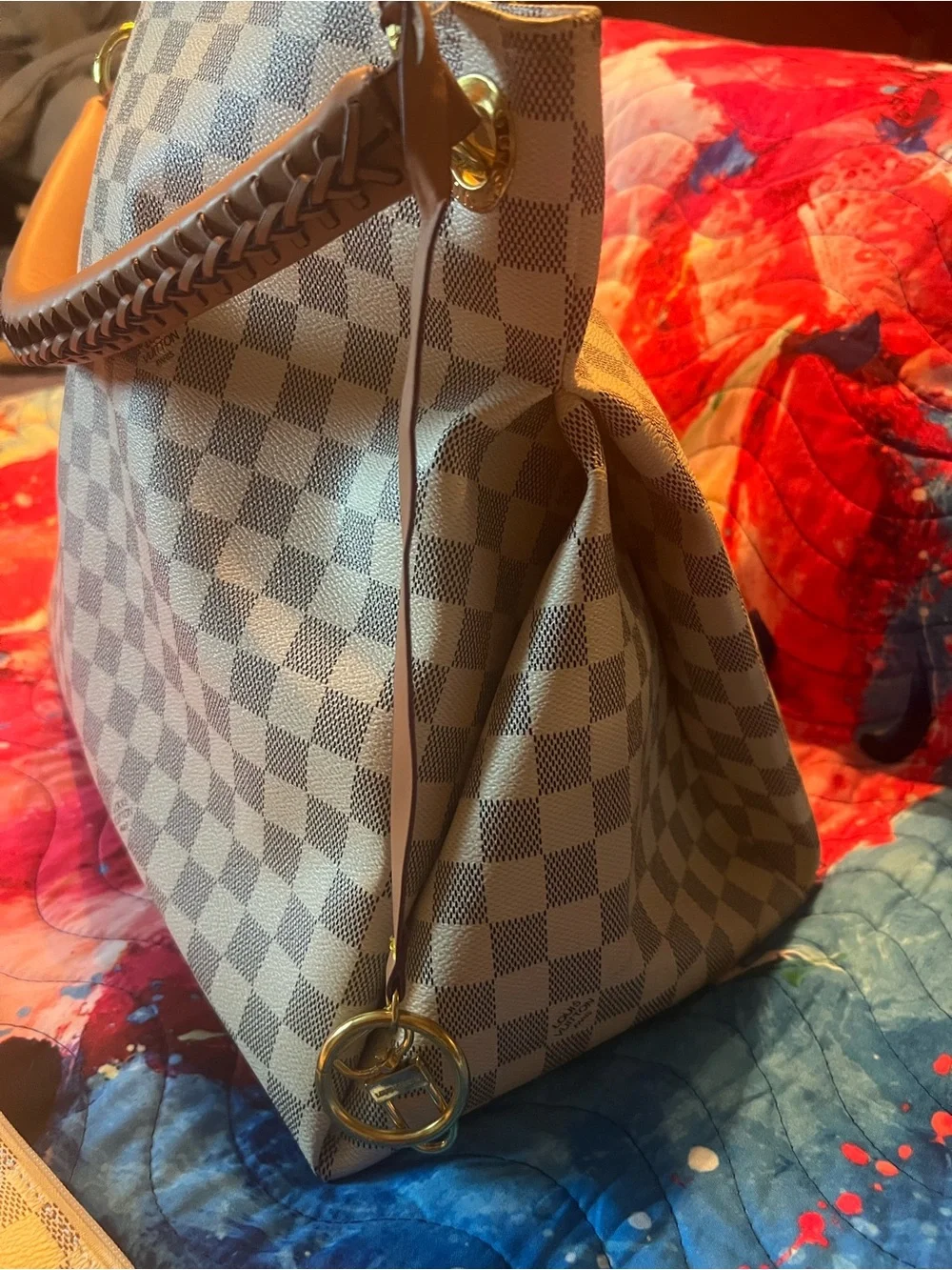 Checkered crème and grey bag with pouch